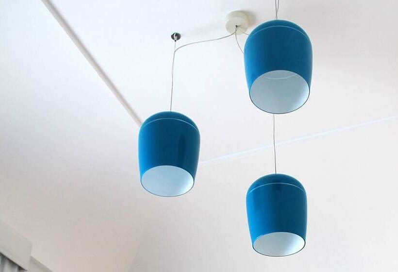 Bed and Breakfast Diecisedici