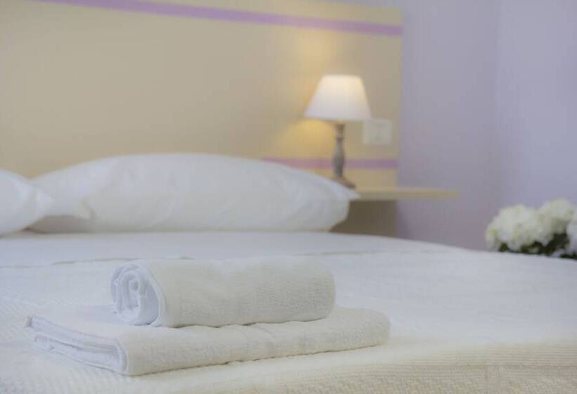 تختخواب و صبحانه Il Linchetto