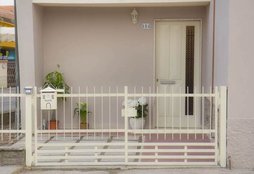 تختخواب و صبحانه Il Linchetto