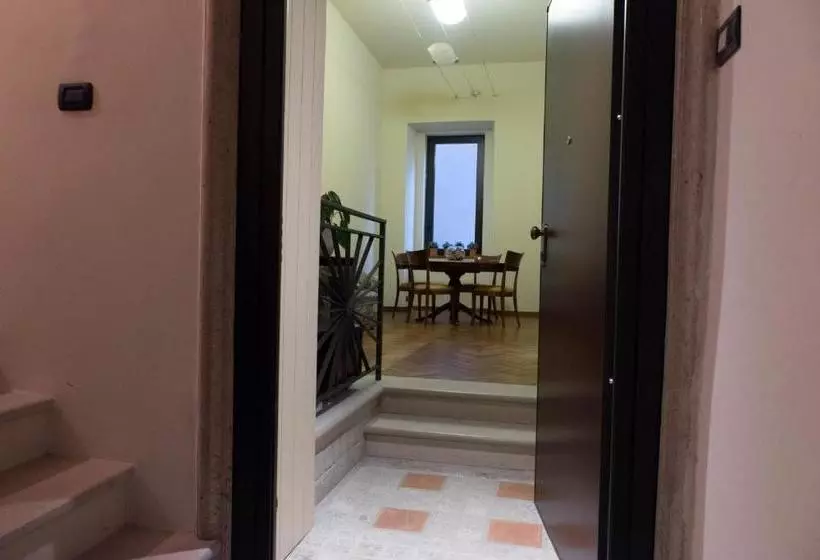 تختخواب و صبحانه Il Pozzo Di San Lorenzo