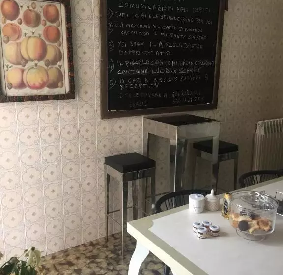 تختخواب و صبحانه Il Vecchio Teatro