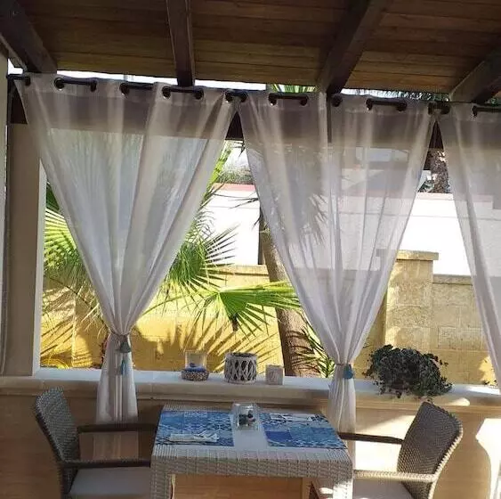 تختخواب و صبحانه Villa Ginevra