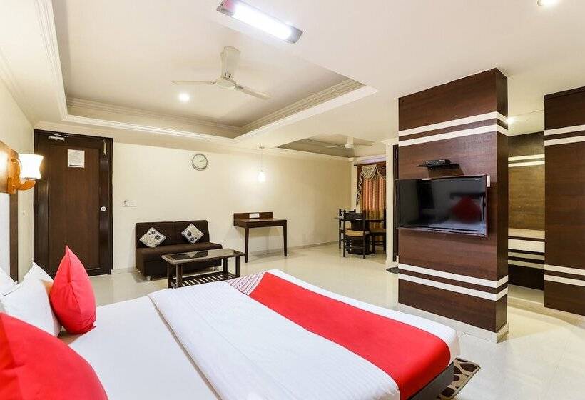 هتل Alpha, Vadodara