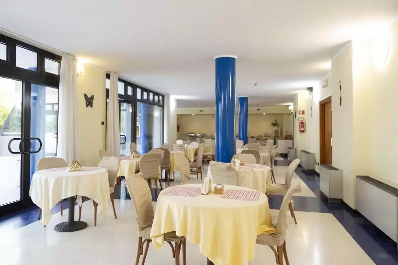 Ih Hotels Milano Blu Visconti