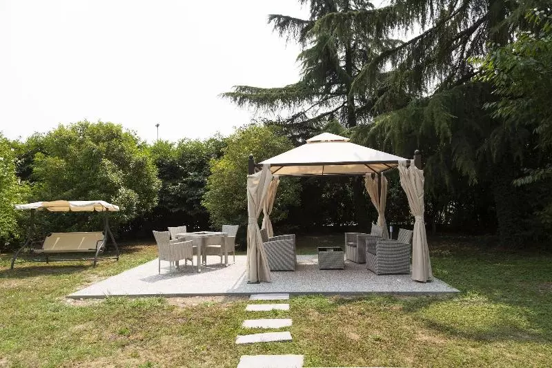 Ih Hotels Milano Blu Visconti