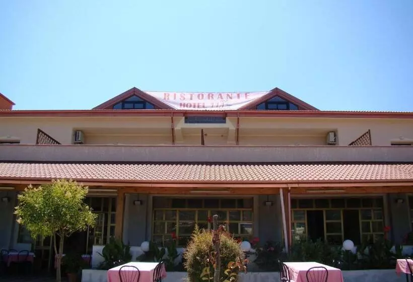 Hotelli Ristorante111