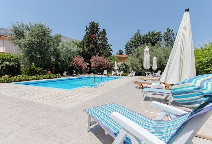 تختخواب و صبحانه Don Ciccio Sea House