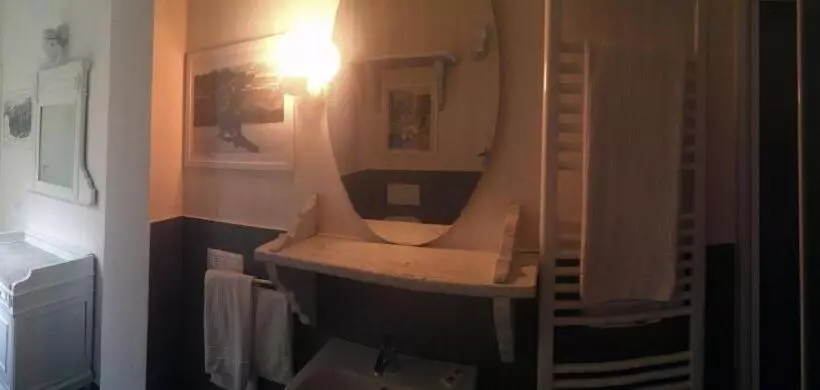 تختخواب و صبحانه Il Fonticolo Room&breakfast