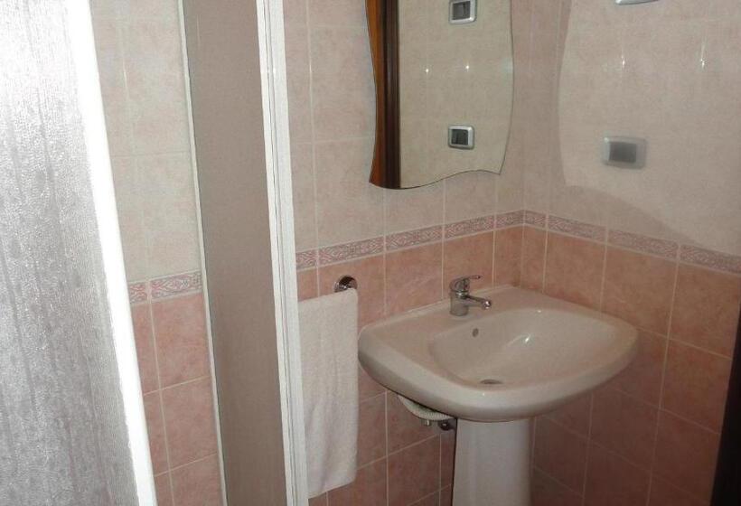 Bed And Breakfast La Corte Degli Ulivi