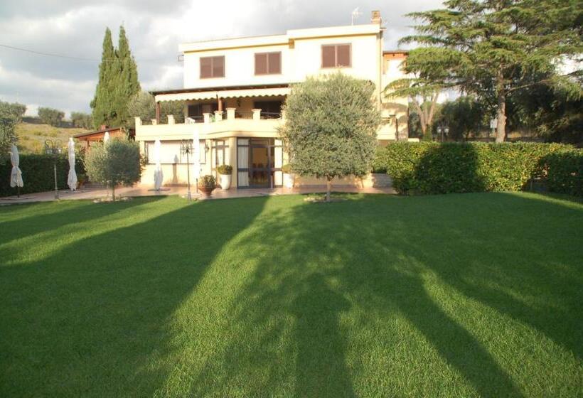 Bed And Breakfast La Corte Degli Ulivi
