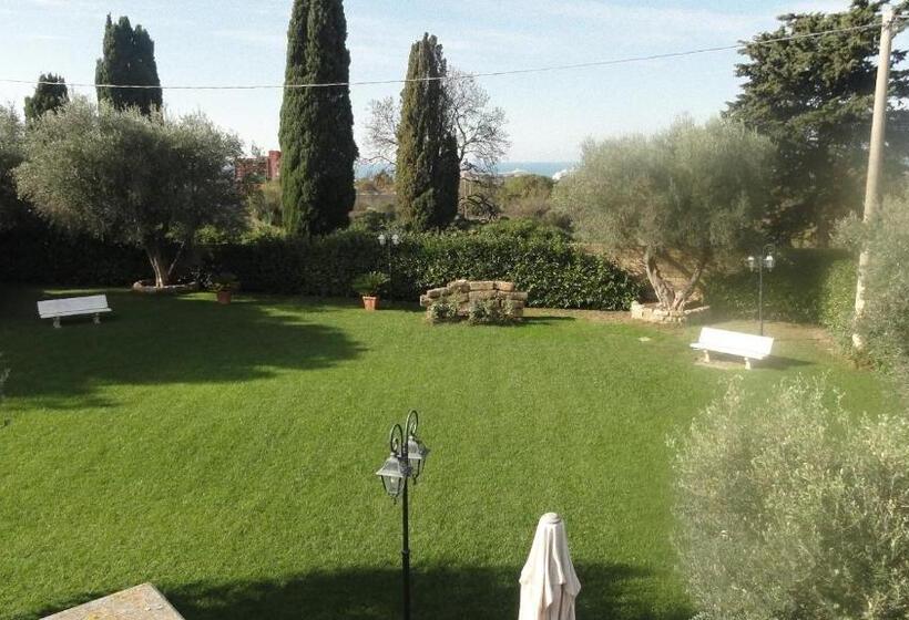 Bed And Breakfast La Corte Degli Ulivi