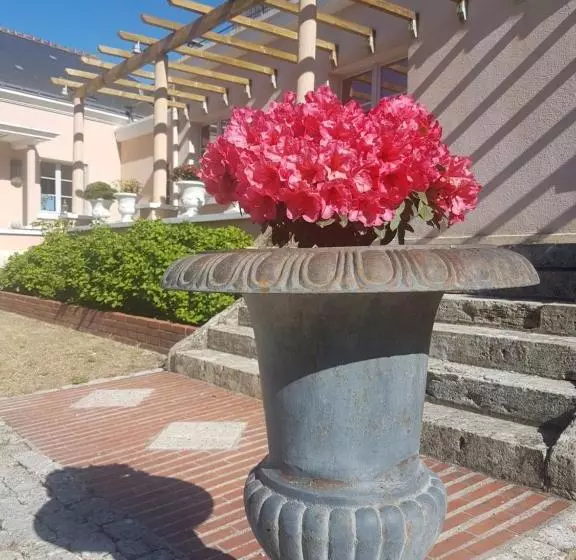 تختخواب و صبحانه Les Mazeraies Maison D Hotes Avec Spa