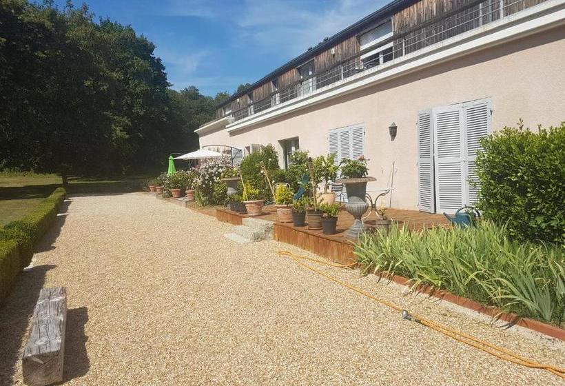 ベッドアンドブレックファースト Les Mazeraies Maison D Hotes Avec Spa