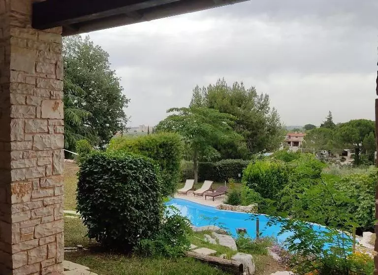 تختخواب و صبحانه Maglioferro Residence