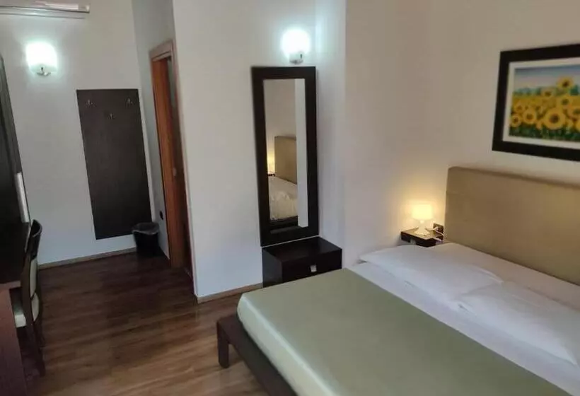 تختخواب و صبحانه Maglioferro Residence