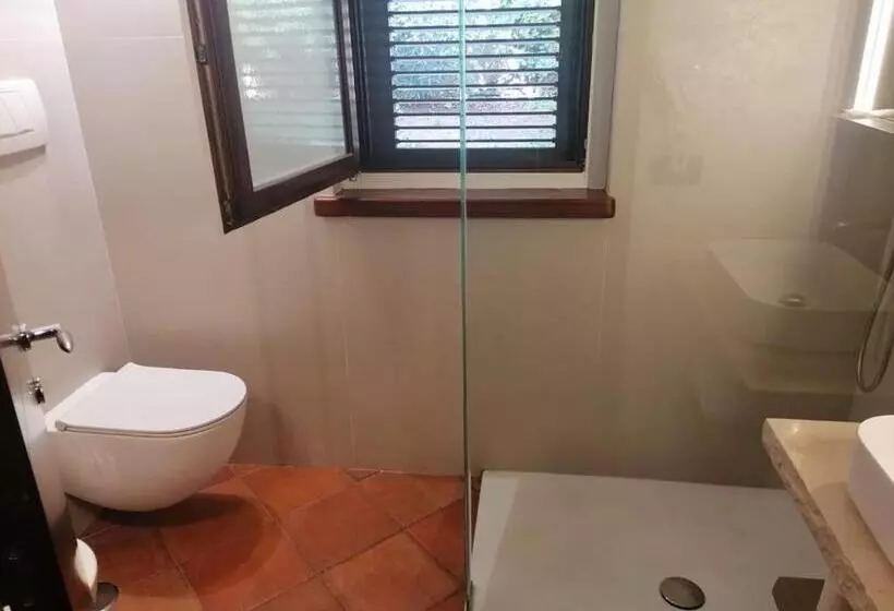 تختخواب و صبحانه Maglioferro Residence