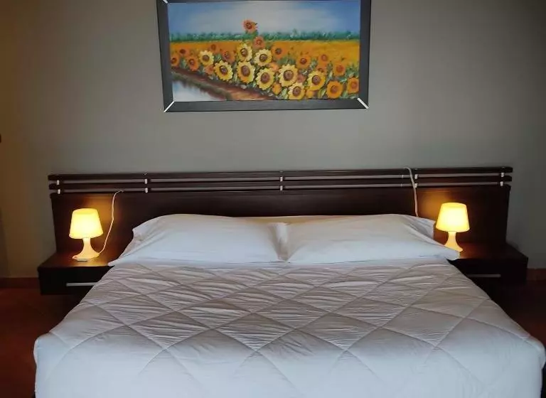 تختخواب و صبحانه Maglioferro Residence