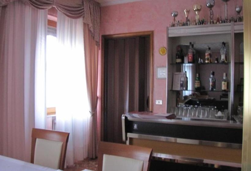 בית מלון כפרי Albergo La Primula