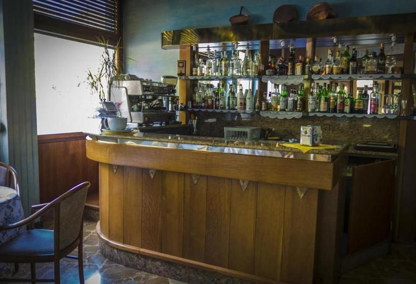 בית מלון כפרי Albergo La Romanella