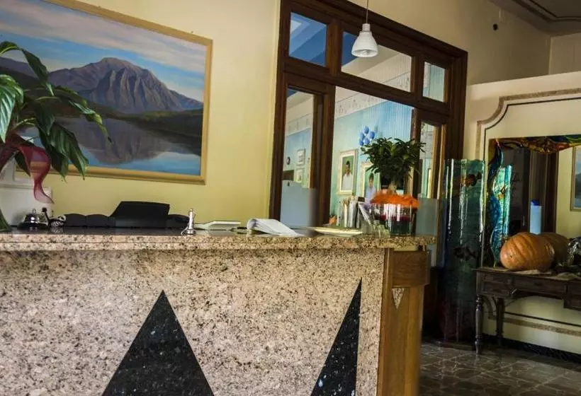 Hotelli Albergo La Romanella