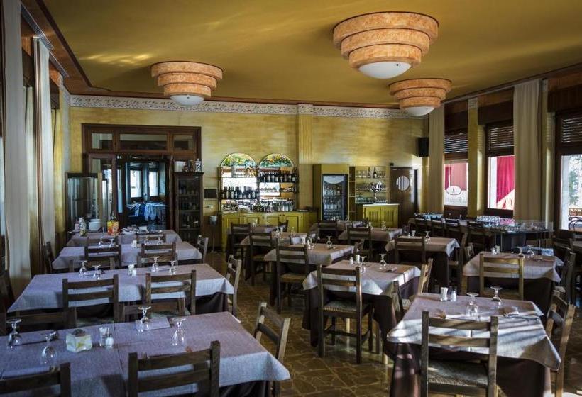 בית מלון כפרי Albergo La Romanella