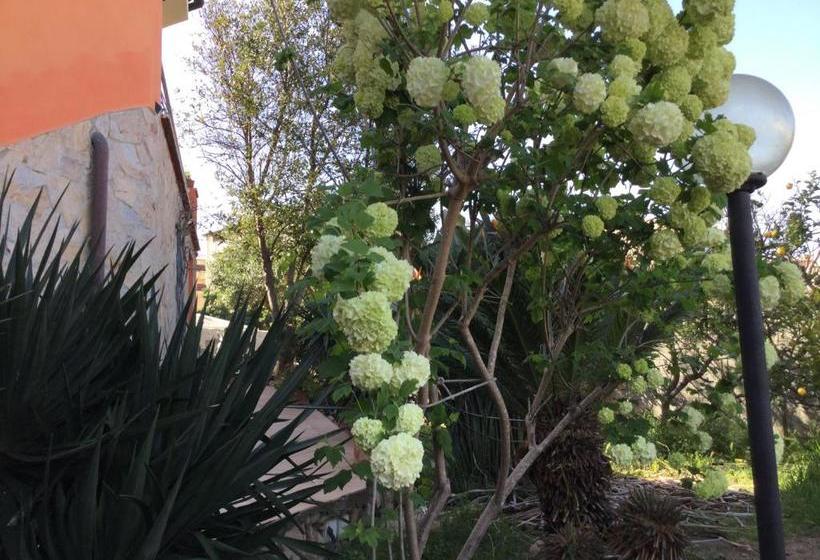 مبيت وإفطار Villa Le Bougainvillea