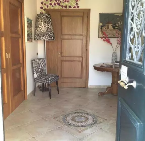 تختخواب و صبحانه Villa Le Bougainvillea