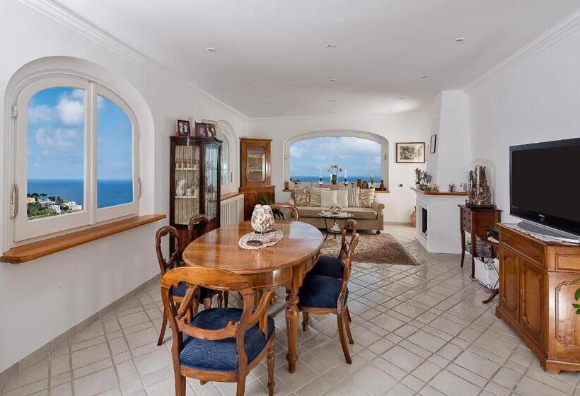 تختخواب و صبحانه Aldarogi