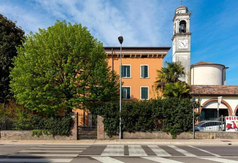 تختخواب و صبحانه Casabiondani Lazise