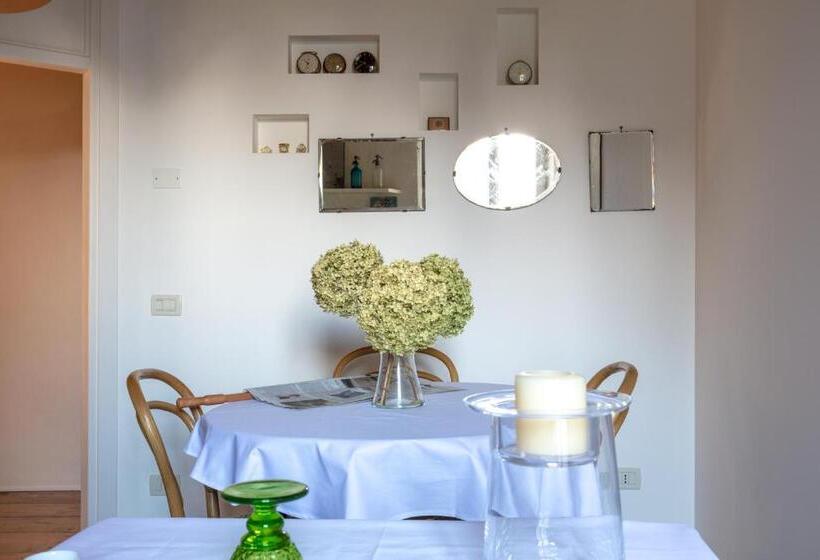 تختخواب و صبحانه Casabiondani Lazise