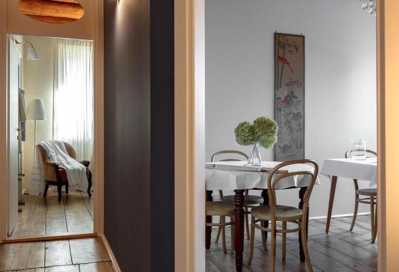 تختخواب و صبحانه Casabiondani Lazise