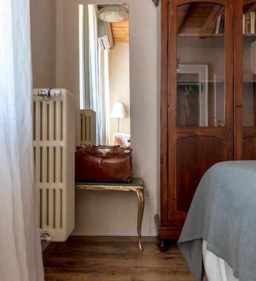 تختخواب و صبحانه Casabiondani Lazise