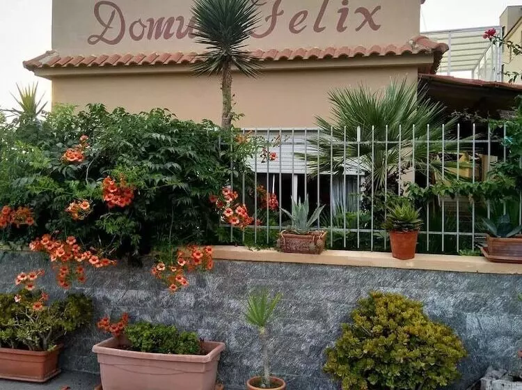 Aamiaismajoitus (B&B) Domus Felix