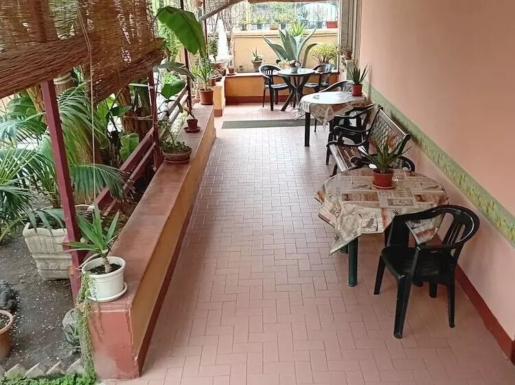 Aamiaismajoitus (B&B) Domus Felix