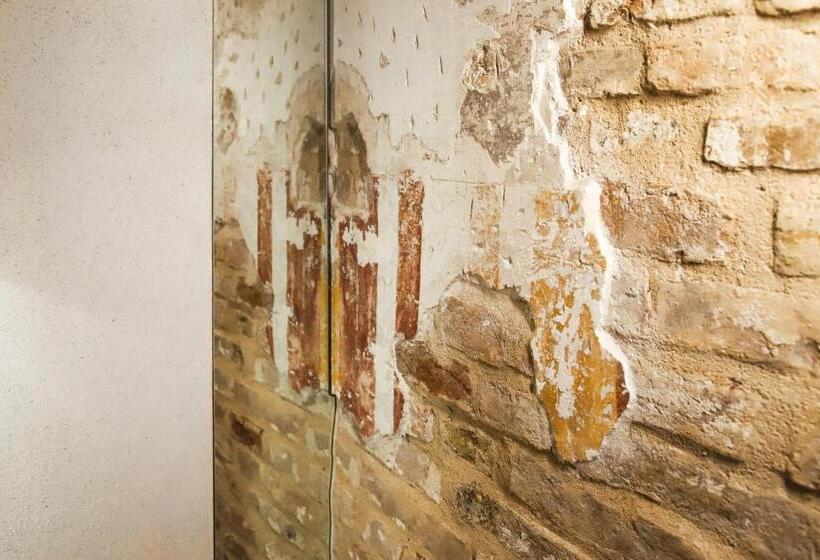 تختخواب و صبحانه Locanda Ponte Dante