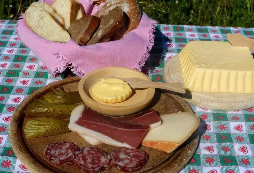 ベッドアンドブレックファースト Rifugio Capanna Passo Valles