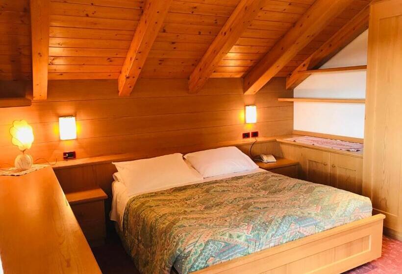 צימר Rifugio Capanna Passo Valles