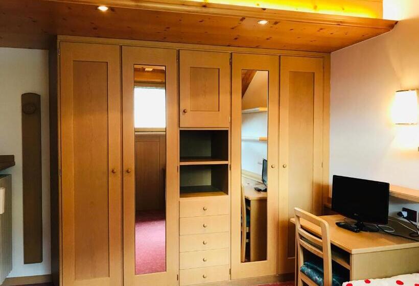 צימר Rifugio Capanna Passo Valles