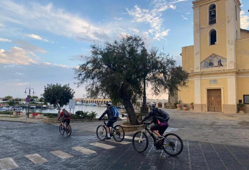 Aamiaismajoitus (B&B) Villa Bernadette