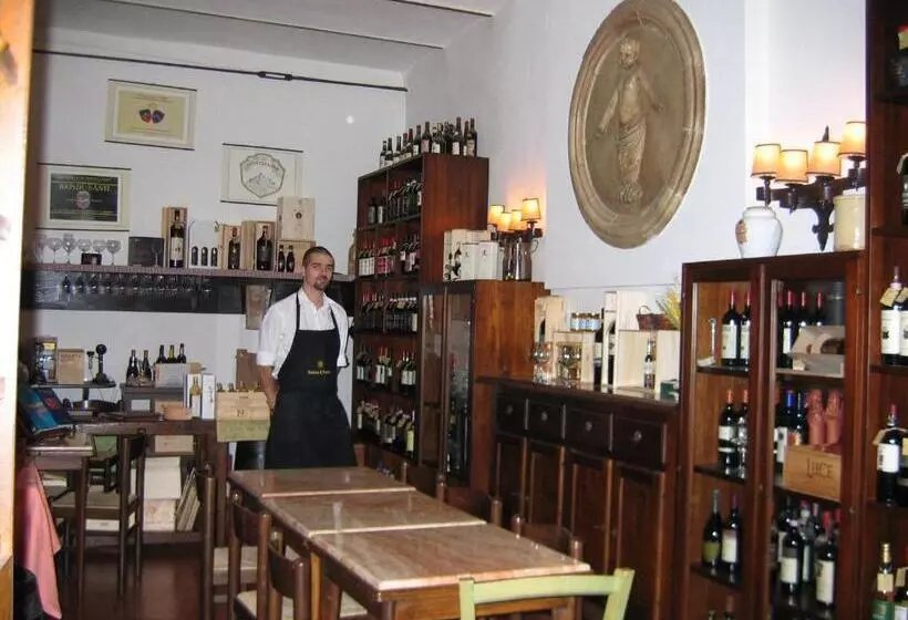 ホテル Albergo Santa Chiara