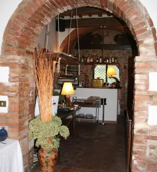 ホテル Albergo Santa Chiara