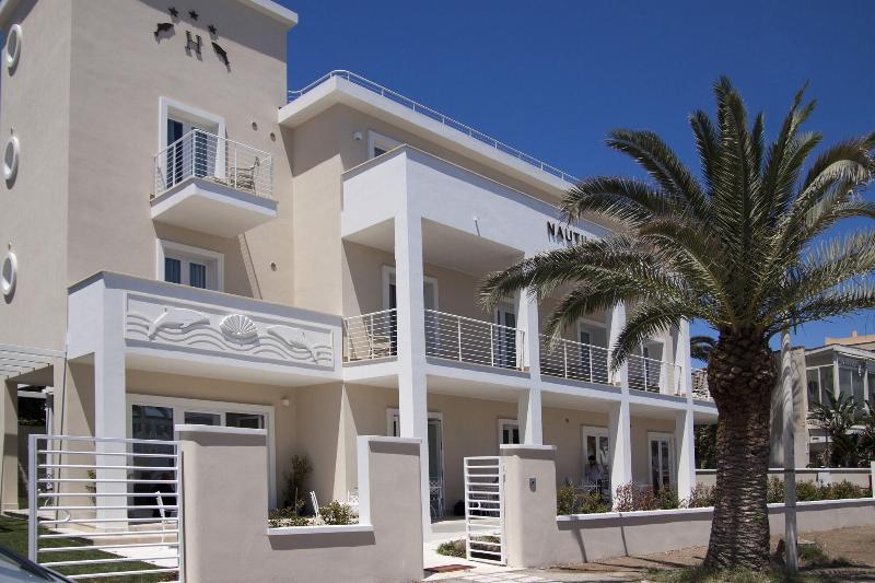 בית מלון כפרי Nautilus