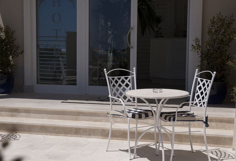 בית מלון כפרי Nautilus