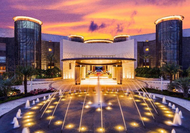 בית מלון כפרי Thousand Cranes Sanya Yazhou Bay Int L Exchange Centre