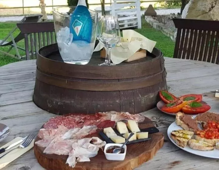 Il Giardino Dei Flintstones B&b