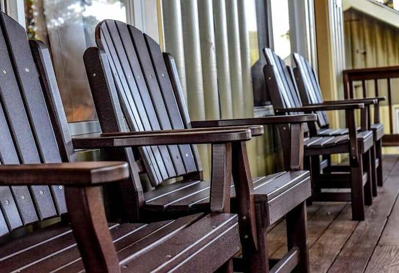 מוטל Shore Meadows Lodge Llc