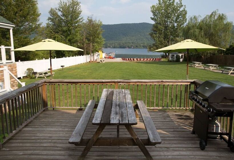 מוטל Shore Meadows Lodge Llc