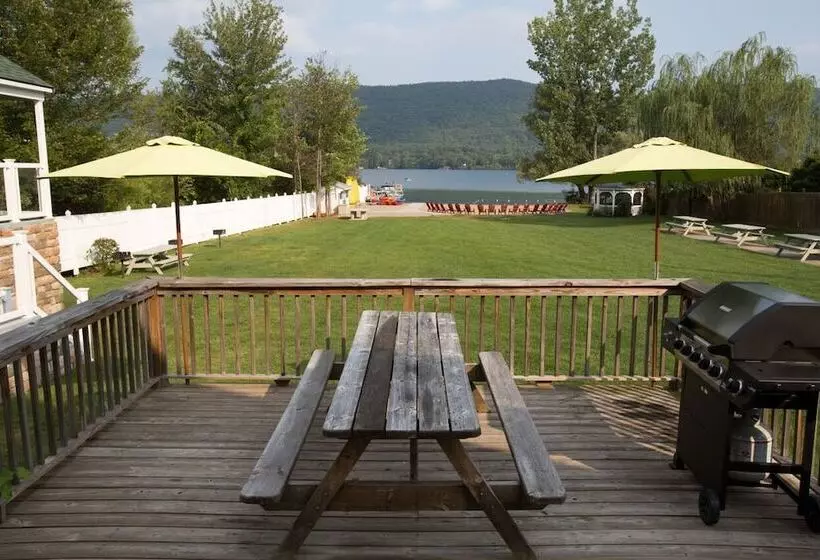 モーテル Shore Meadows Lodge Llc