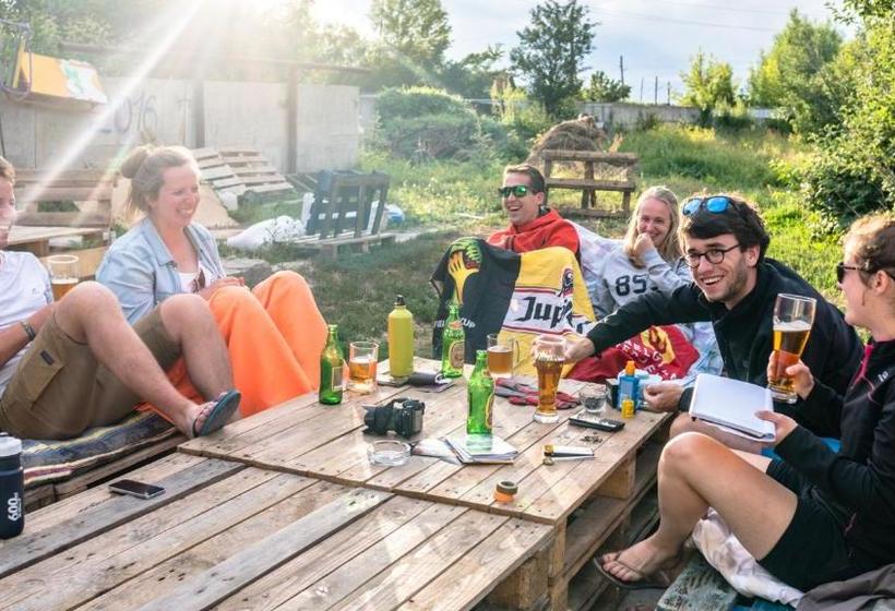 Sunhouse Hostel Karakol