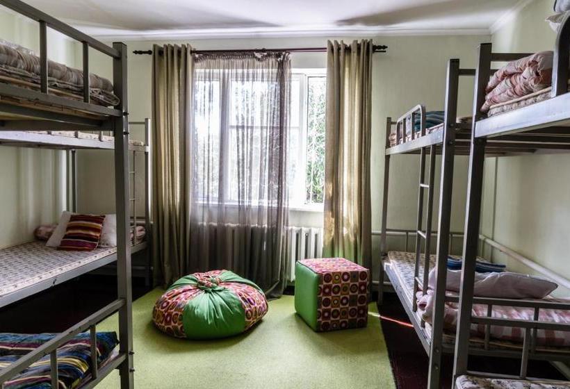 Sunhouse Hostel Karakol